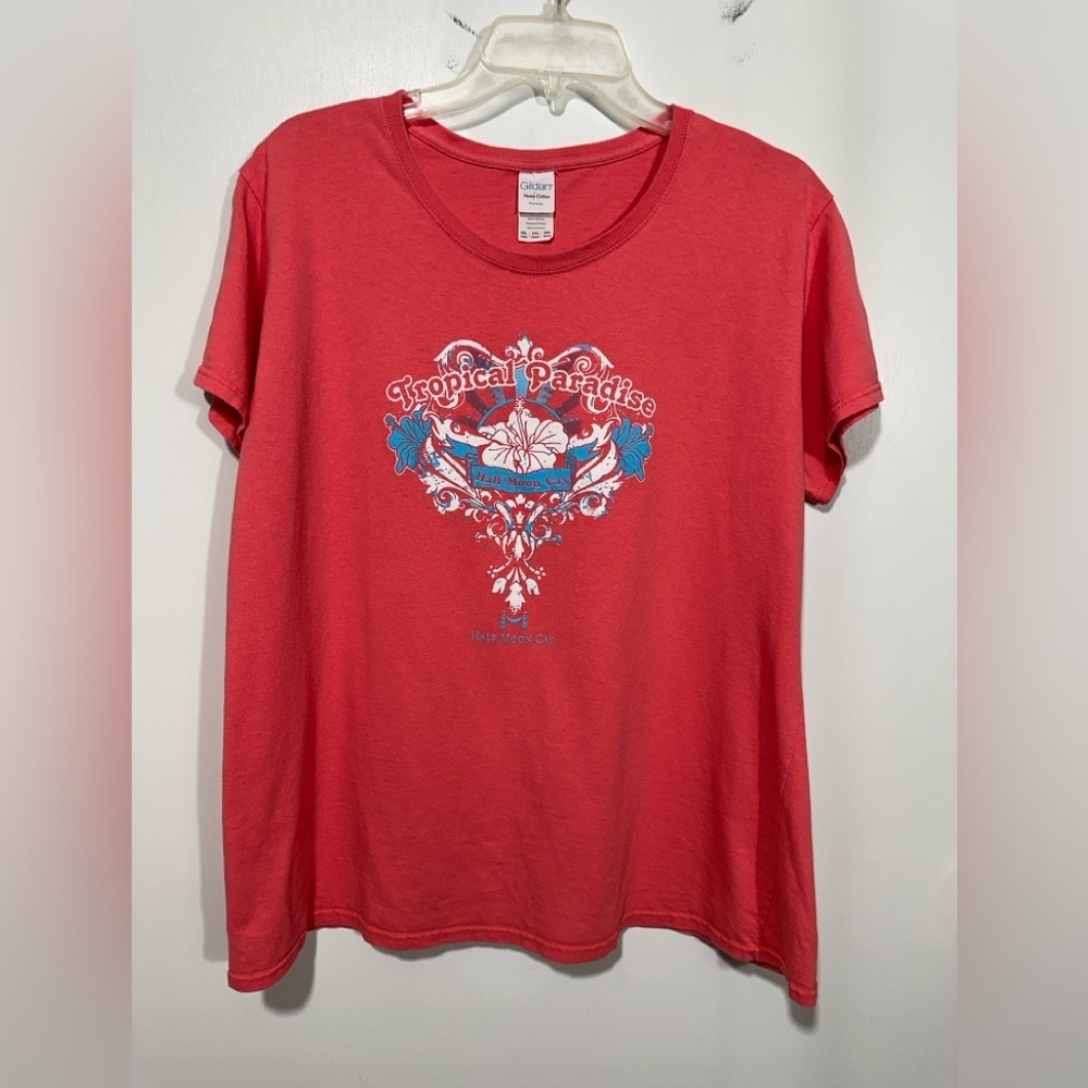 Woman’s short sleeve shirt